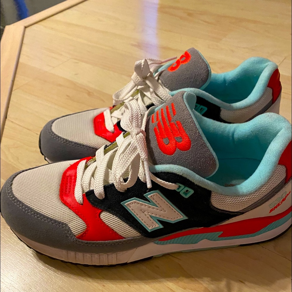 Men’s new balance shoes